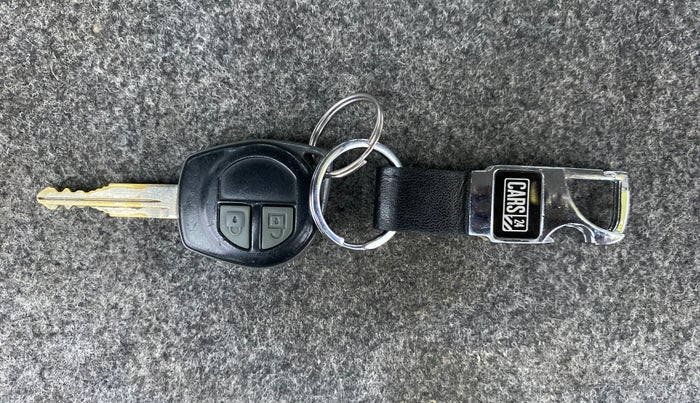 2017 Maruti Alto 800 VXI, Petrol, Manual, 90,924 km, Key Close Up