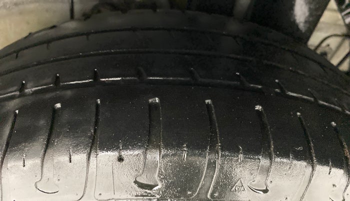 2019 Hyundai Elite i20 1.2 MAGNA PLUS VTVT, Petrol, Manual, 38,764 km, Left Rear Tyre Tread