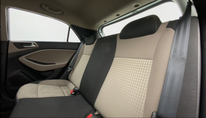 2019 Hyundai Elite i20 1.2 MAGNA PLUS VTVT, Petrol, Manual, 38,764 km, Right Side Rear Door Cabin