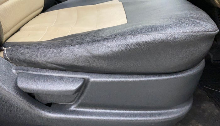 2018 Hyundai Eon ERA PLUS, Petrol, Manual, 40,675 km, Driver Side Adjustment Panel