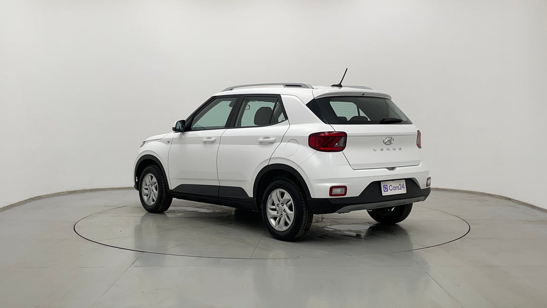 Left Back Diagonal (45- Degree) View