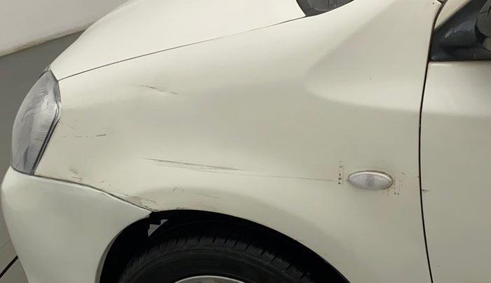 2011 Toyota Etios VX, Petrol, Manual, 69,819 km, Left fender - Slightly dented