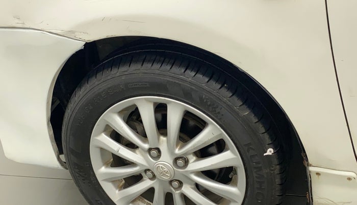 2011 Toyota Etios VX, Petrol, Manual, 69,819 km, Left fender - Lining loose
