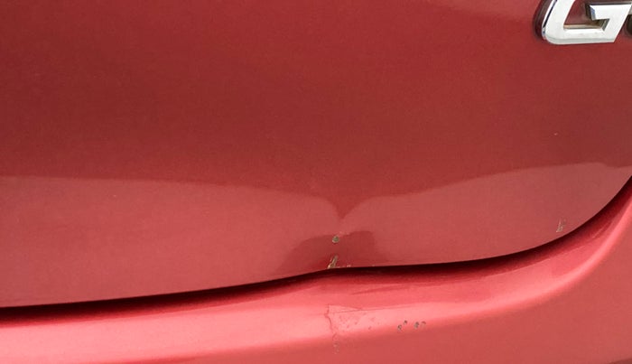 2016 Datsun Go T, Petrol, Manual, 72,037 km, Dicky (Boot door) - Slightly dented