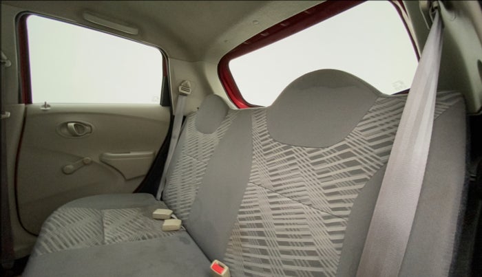 2016 Datsun Go T, Petrol, Manual, 72,037 km, Right Side Rear Door Cabin