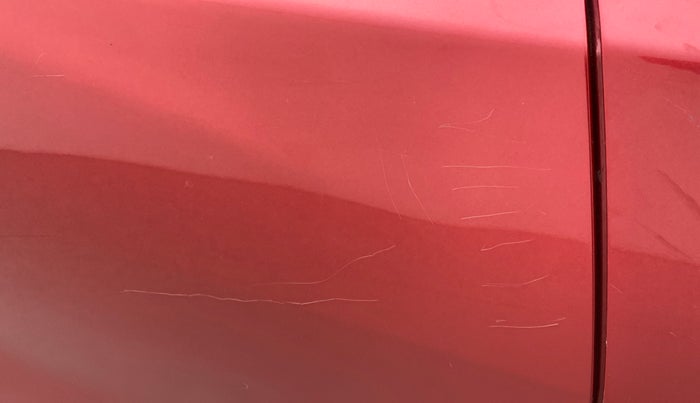 2016 Datsun Go T, Petrol, Manual, 72,037 km, Right rear door - Minor scratches