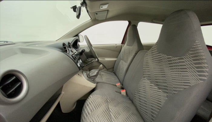 2016 Datsun Go T, Petrol, Manual, 72,037 km, Right Side Front Door Cabin
