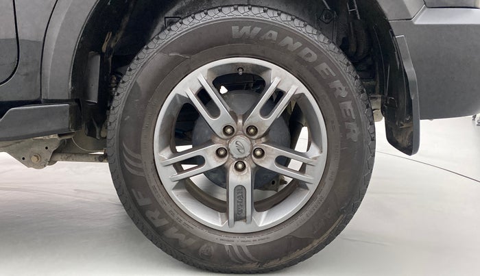 2020 Mahindra Thar LX HARD TOP 4WD MT, Diesel, Manual, 30,134 km, Left Rear Wheel