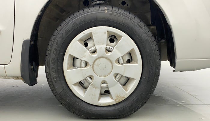 2011 Maruti Wagon R 1.0 LXI, Petrol, Manual, 35,638 km, Right Front Wheel