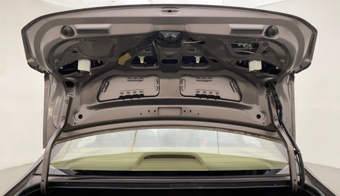 2015 Honda City 1.5L I-VTEC SV, CNG, Manual, 67,085 km, Boot Door Open