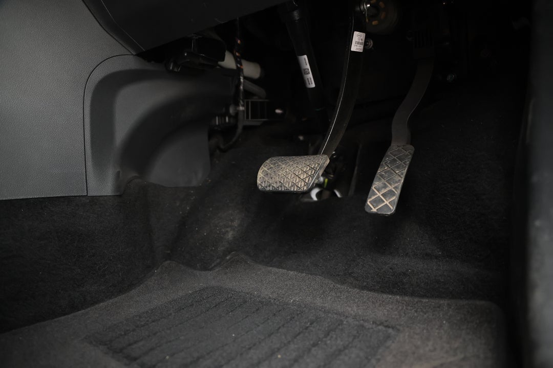 2023 MG Zst Core, Automatic, 18693 km, Pedals and Footmat