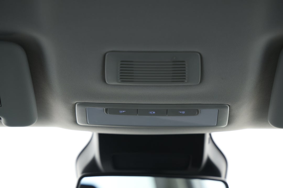 2023 MG Zst Core, Automatic, 18693 km, On-Roof Controls/Sunglass holder