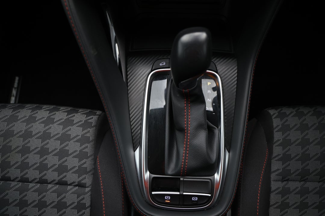 2023 MG Zst Core, Automatic, 18693 km, Gear Lever 