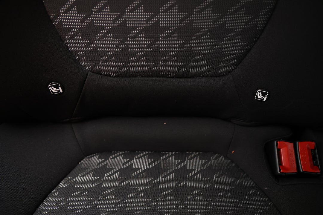 2023 MG Zst Core, Automatic, 18693 km, Child Seat Anchor Points