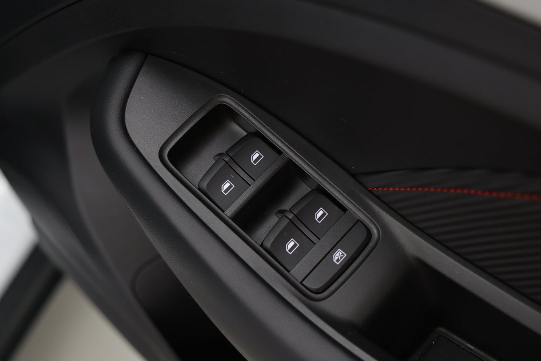 2023 MG Zst Core, Automatic, 18693 km, Drivers Side Door Panel Controls