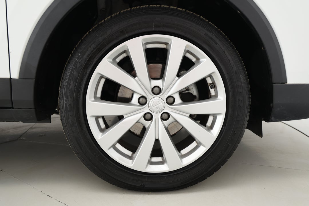 2023 MG Zst Core, Automatic, 18693 km, Right Front Wheel