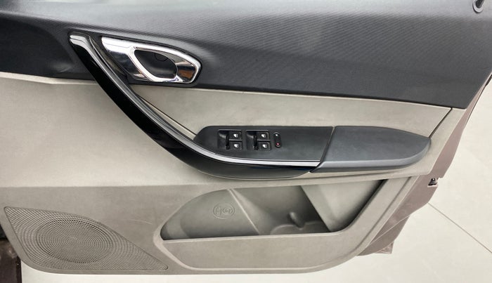 2017 Tata Tiago XZ 1.2 REVOTRON, Petrol, Manual, 34,743 km, Driver Side Door Panels Control