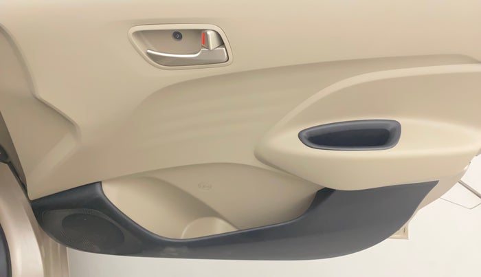 2018 Hyundai NEW SANTRO SPORTZ AMT, Petrol, Automatic, 3,426 km, Driver Side Door Panels Control