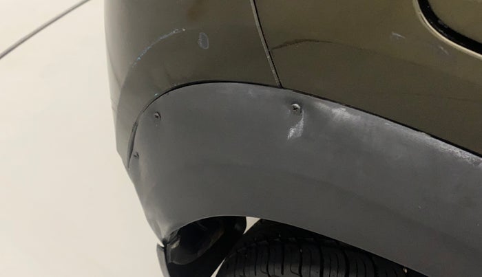 2016 Renault Kwid RXT 0.8, Petrol, Manual, 63,143 km, Right quarter panel - Cladding has minor damage
