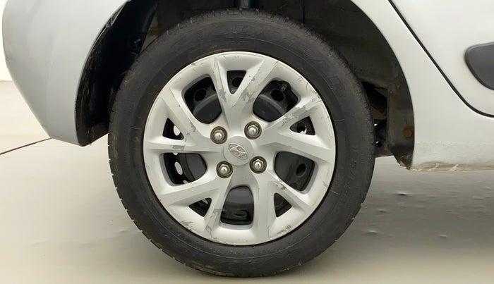 2018 Hyundai Grand i10 MAGNA 1.2 KAPPA VTVT, Petrol, Manual, 28,543 km, Right Rear Wheel