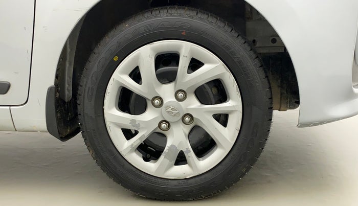 2018 Hyundai Grand i10 MAGNA 1.2 KAPPA VTVT, Petrol, Manual, 28,543 km, Right Front Wheel
