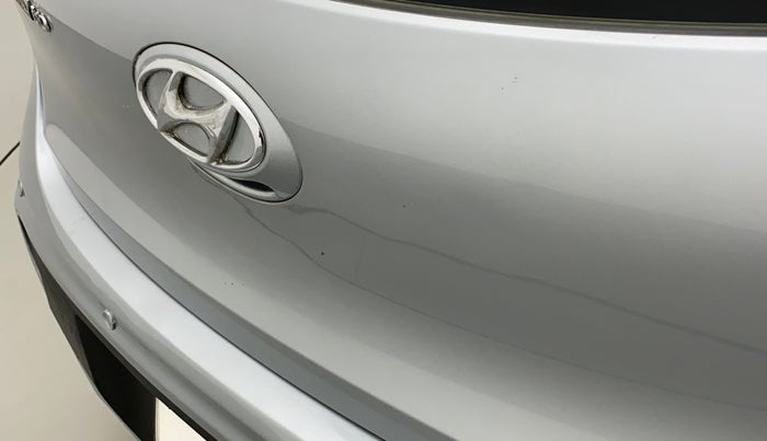 2018 Hyundai Grand i10 MAGNA 1.2 KAPPA VTVT, Petrol, Manual, 28,543 km, Dicky (Boot door) - Slightly dented