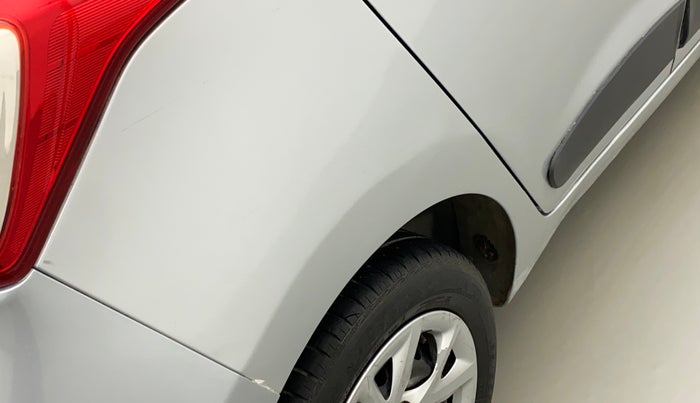 2018 Hyundai Grand i10 MAGNA 1.2 KAPPA VTVT, Petrol, Manual, 28,543 km, Right quarter panel - Minor scratches