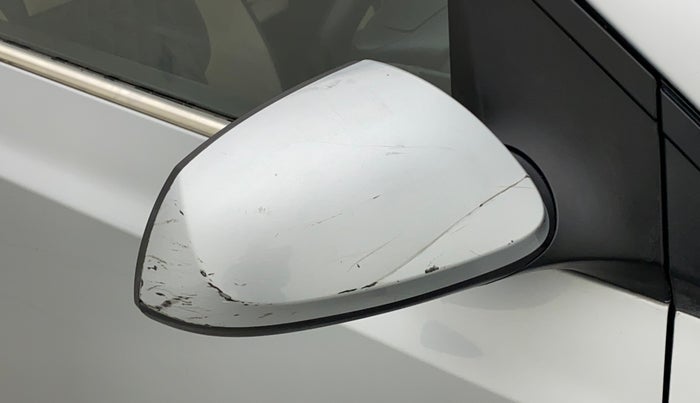 2018 Hyundai Grand i10 MAGNA 1.2 KAPPA VTVT, Petrol, Manual, 28,543 km, Right rear-view mirror - Mirror movement not proper
