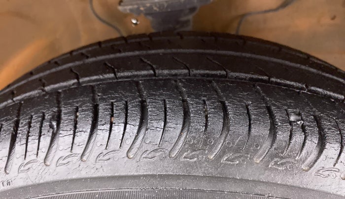 2019 Maruti S PRESSO VXI+, Petrol, Manual, 24,445 km, Right Front Tyre Tread