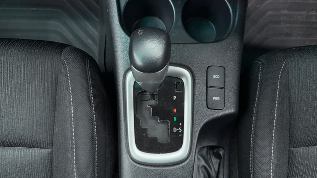 2022 Toyota Hilux Sr5 (4x4), Automatic, 80428 km, Gear Lever 