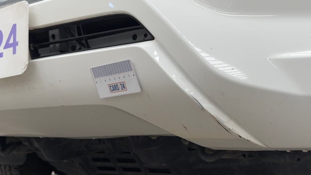 2022 Toyota Hilux Sr5 (4x4), Automatic, 80428 km, Bumper Front Scratch