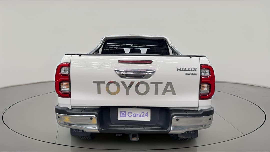 2022 Toyota Hilux Sr5 (4x4), Automatic, 80428 km, Back/Rear View