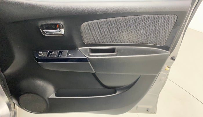 2013 Maruti Wagon R Stingray VXI, Petrol, Manual, 58,276 km, Driver Side Door Panels Control