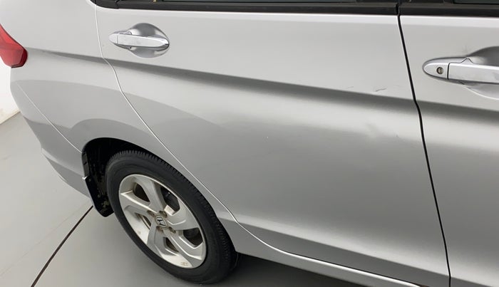 2015 Honda City 1.5L I-VTEC V MT, Petrol, Manual, 43,831 km, Right rear door - Minor scratches