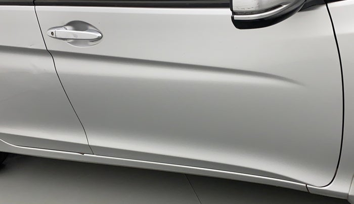 2015 Honda City 1.5L I-VTEC V MT, Petrol, Manual, 43,831 km, Driver-side door - Minor scratches