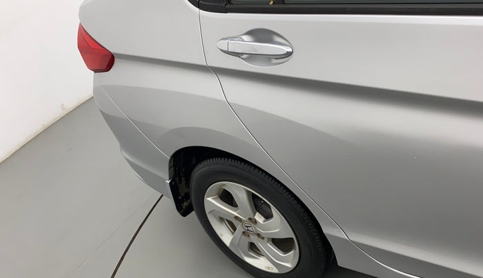 2015 Honda City 1.5L I-VTEC V MT, Petrol, Manual, 43,831 km, Right quarter panel - Minor scratches