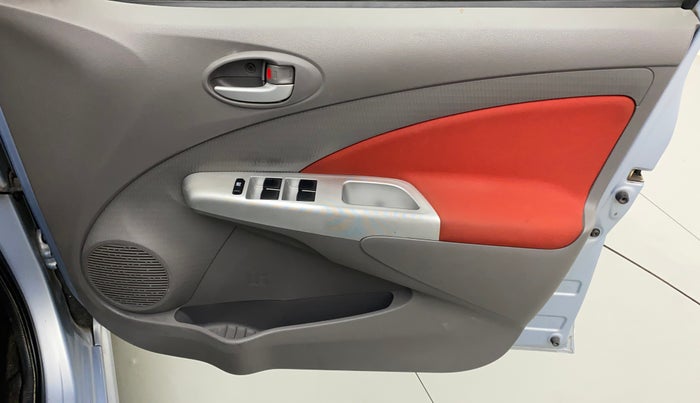 2011 Toyota Etios VX, Petrol, Manual, 76,468 km, Driver Side Door Panels Control