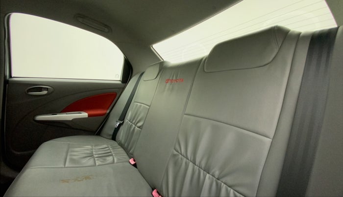 2011 Toyota Etios VX, Petrol, Manual, 76,468 km, Right Side Rear Door Cabin