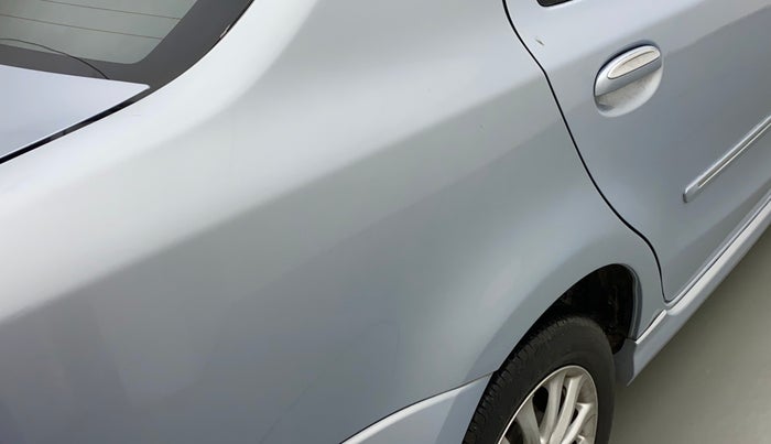 2011 Toyota Etios VX, Petrol, Manual, 76,468 km, Right quarter panel - Paint has minor damage