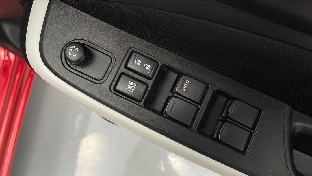 2017 Suzuki Swift Gl Navi (qld), Automatic, 42410 km, Drivers Side Door Panel Controls