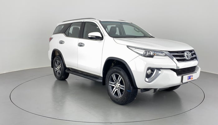 2017 Toyota Fortuner 2.8 4x2 AT, Diesel, Automatic, 80,744 km, Right Front Diagonal