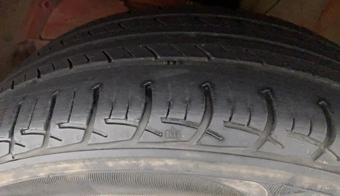 2018 Maruti Swift ZXI PLUS, Petrol, Manual, 48,119 km, Left Front Tyre Tread