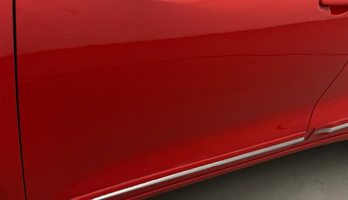 2018 Maruti Swift ZXI PLUS, Petrol, Manual, 48,119 km, Front passenger door - Slightly dented