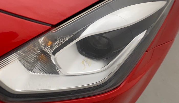 2018 Maruti Swift ZXI PLUS, Petrol, Manual, 48,119 km, Left headlight - Minor scratches