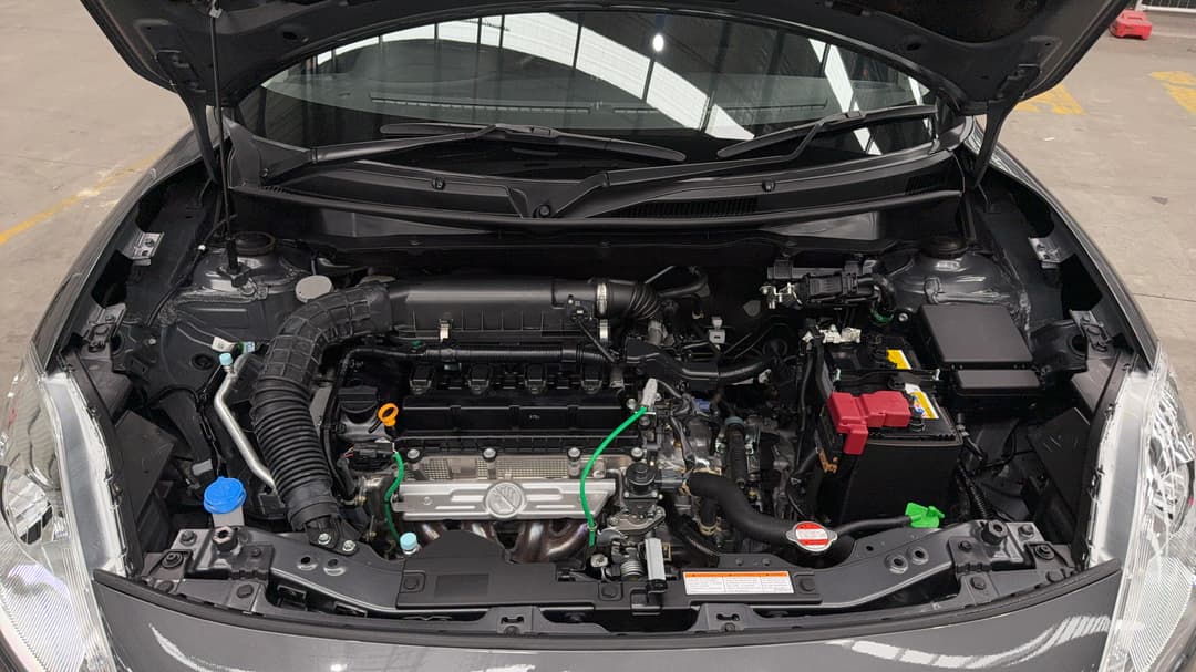 2023 Suzuki Swift Gl Navi Plus, Automatic, 18593 km, Open Bonnet (Engine)