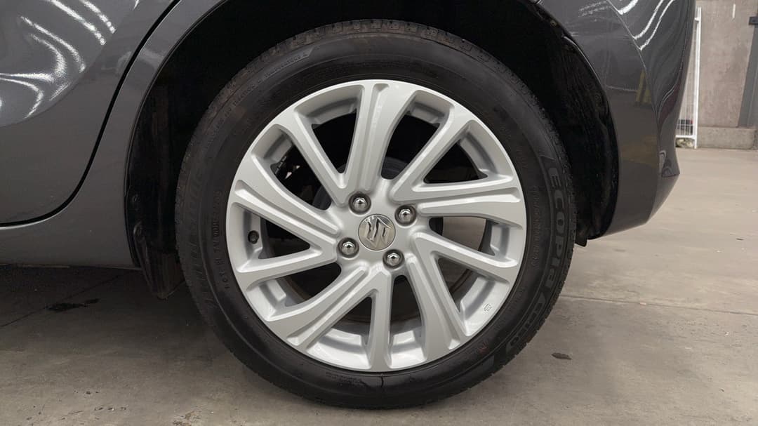 2023 Suzuki Swift Gl Navi Plus, Automatic, 18593 km, Left Rear Wheel