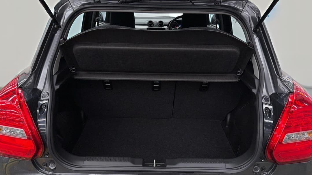 2023 Suzuki Swift Gl Navi Plus, Automatic, 18593 km, Boot Inside View