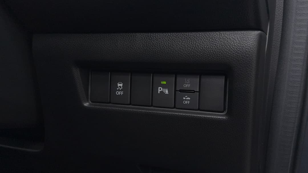 2023 Suzuki Swift Gl Navi Plus, Automatic, 18593 km, Utility Switches/Buttons