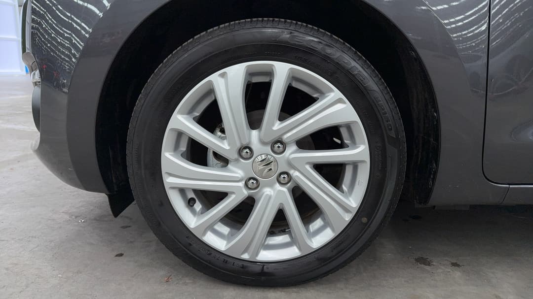 2023 Suzuki Swift Gl Navi Plus, Automatic, 18593 km, Left Front Wheel