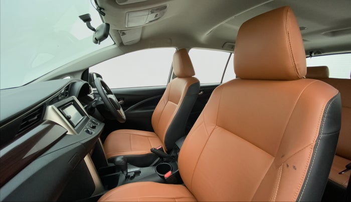 2017 Toyota Innova Crysta 2.8 GX AT 8 STR, Diesel, Automatic, 59,547 km, Right Side Front Door Cabin